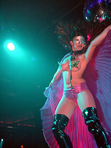 Una escena de la producción estadounidense  The donkey show. 