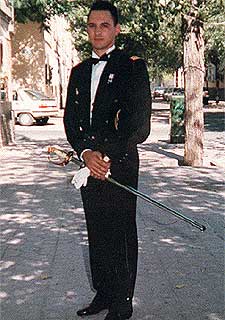 El sargento primero José Antonio Bernal, en uniforme de gala.