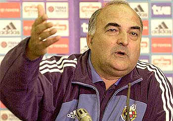 Iñaki Sáez, el seleccionador español, durante su conferencia de prensa ayer.