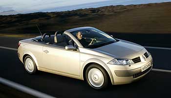 La versión descapotable del Mégane estrena un innovador techo rígido de cristal.