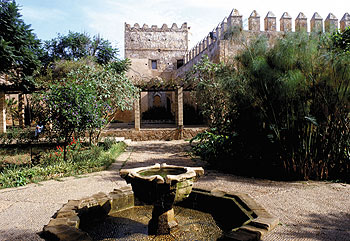 Una vista de la alcazaba de los Oudayas, en Rabat, sede de la exposición  El triángulo de al-Andalus .