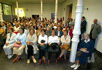 LOS MAYORES, A CLASE.