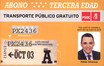 El PSOE reparte 'abonos' gratuitos de transporte.