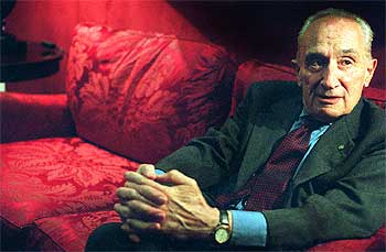 Giovanni Sartori, fotografiado en mayo de 2003.