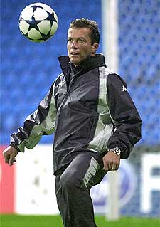 Matthäus, durante el entrenamiento de ayer.