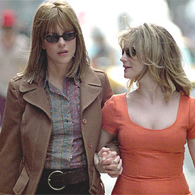 Meg Ryan (izquierda) y Jennifer Jason Leigh, en  In the cut .rnrn REUTERS