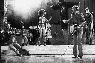 Una escena del montaje  The Prefab Four,  de la compañía holandesa Orkater.