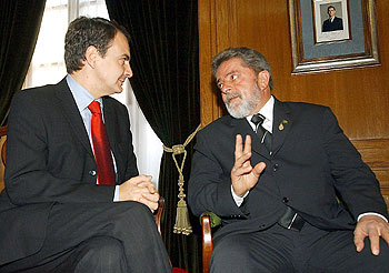 ZAPATERO SE REÚNE CON LULA DA SILVA.