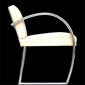 Sillón de la Maternidad de Madrid, de Moneo.