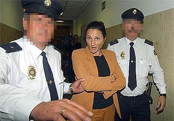 Francisca González, el miércoles, a la salida del juicio que se celebró contra ella en Murcia.