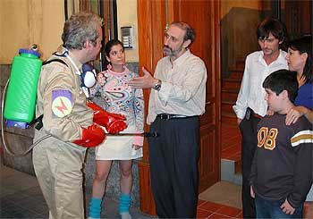 Una imagen de la serie  Aquí no hay quien viva.  