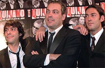 Raúl, Manuel y Óscar Quijano, ayer, durante la presentación de su disco  ¡Qué grande es esto del amor! 