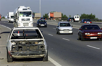 Abandonado a su suerte en la autopista del Garraf