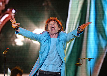 El cantante Mick Jagger, durante el concierto del viernes en Hong Kong.rnrn ASSOCIATED PRESS