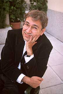 Orhan Pamuk ha publicado 'El libro negro' y 'La vida nueva'.