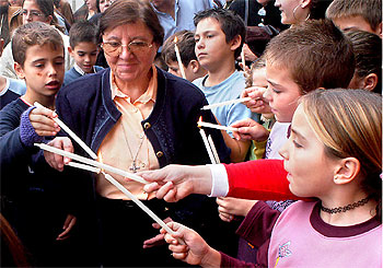 Velas por los 36 inmigrantes muertos