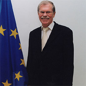 Karl Ebermann cree que aumentarán los intercambios culturales.