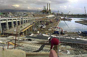El puerto deportivo de Sant Adrià, preparado para llenarse de agua