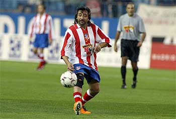 Juan Carmona, del grupo Ketama, durante el partido contra la droga.