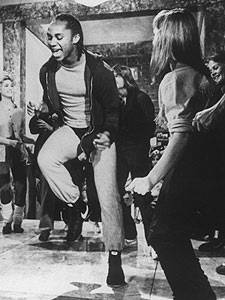 Gene Anthony Ray, como Leroy Johnson en  Fama. 