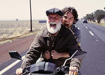 Carlos Álvarez-Novoa y Kuno Becker, en  La hija del caníbal. 