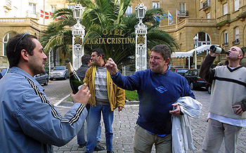 Los trabajadores del María Cristina se reincorporan hoy a sus puestos