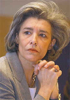 Claudie Haignere, ministra francesa de Investigación.