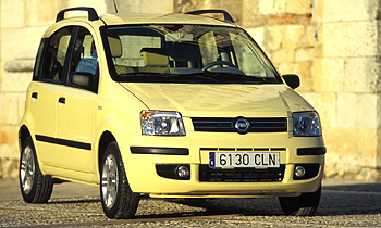 El Panda presenta el diseño más moderno, con una línea que aprovecha bien el espacio y un interior colorista y bien acabado.