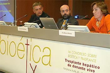 De izquierda a derecha, Koldo Martínez, Juan Carlos Álvarez y Blanca Miranda, en uno de los debates.