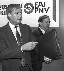 El portavoz del PNV en el Senado, Joseba Zubia.