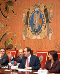 José Bono defiende "la transigencia y la moderación"