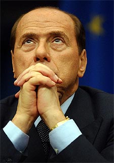 Silvio Berlusconi, presidente de turno de la UE, ayer en Bruselas.
