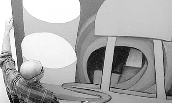 Mikel Mardaras terminaba de colgar, ayer, un gran óleo de Gonzalo Jauregui, en la exposición de su galería, en Bilbao.