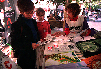 Greenpeace da la batalla al cultivo de langostinos