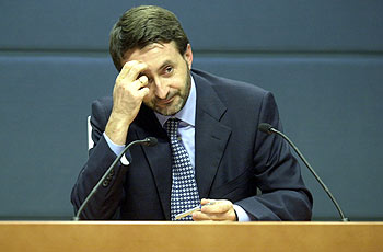 Josu Jon Imaz, portavoz del Gobierno vasco, tras una reunión del Consejo de Gobierno.