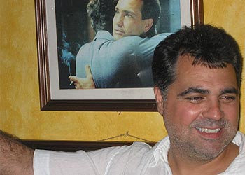Benito Zambrano, en la paladar La Guarida, donde se rodó  Fresa y chocolate,  en La Habana.