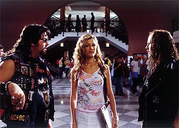 Florentino Fernández, Jaydy Michel y Santiago Segura, de izquierda a derecha, en el rodaje de  Isi & Disi.  