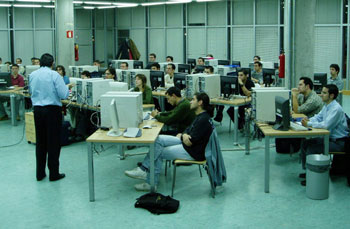 Los alumnos del Curso sobre Internet de la UCLM aprenden a planificar y diseñar páginas web