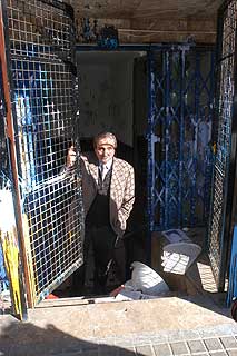 Destrozos en el casal  de Russafa