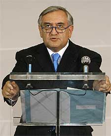 El primer ministro francés, Jean-Pierre Raffarin.