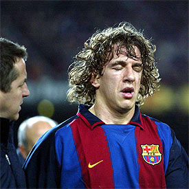 Puyol se retira el miércoles tras lesionarse. 