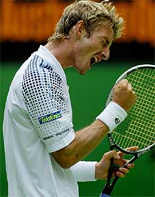 Ferrero celebra un punto victorioso.