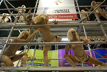 RECLAMOS PARA ATRAER EL TURISMO.