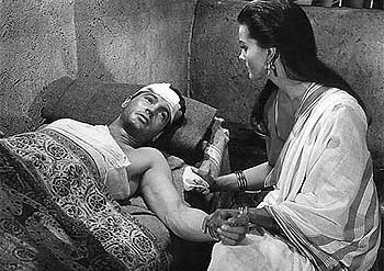 Rock Hudson, en una imagen del filme  Rifles de Bengala. 