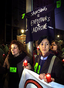 Manifestación en contra del cierre de la factoría de Samsung.
