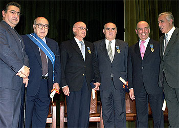 Arenas entrega tres Medallas de Oro al Mérito en el Trabajo