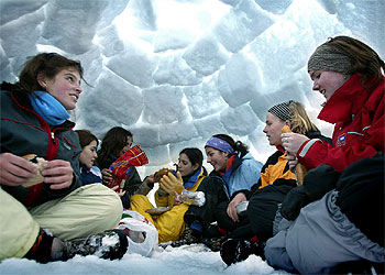 Doscientos constructores de iglús se dan cita en La Molina