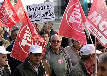 Los jubilados de UGT piden al PP mejores pensiones