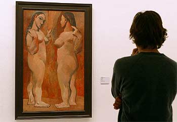  Dos desnudos,  una de las 22 obras de Picasso que se exhiben en Berlín.