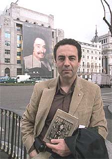 Miguel Lorente Acosta, autor de  El rompecabezas. 